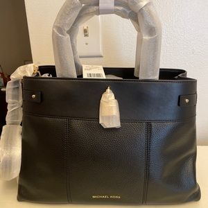 Michael Kors Gramercy Large EW Satchel Black Pebbled Leather Crossbody.